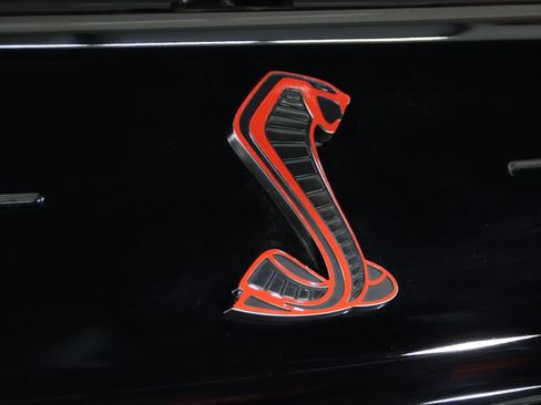 Used 2020 Ford Mustang Shelby GT500 w/ Technology Package RWD image 19