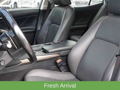 Used 2018 Lexus IS 300 AWD w/ Comfort Package image 12