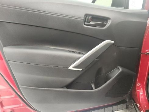 Used 2024 Toyota Corolla Cross AWD Hybrid image 11