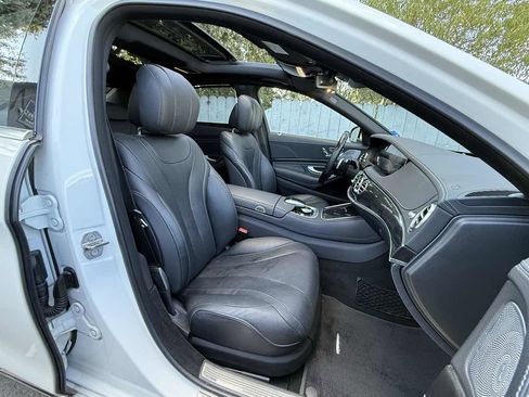 Used 2019 Mercedes-Benz S 450 Sedan image 10