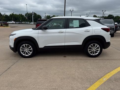 Used 2024 Chevrolet TrailBlazer LS AWD/4WD image 11