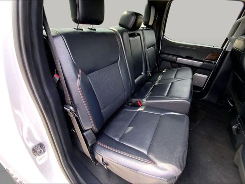 Used 2024 Ford F250 Lariat w/ Black Appearance Package AWD/4WD image 19