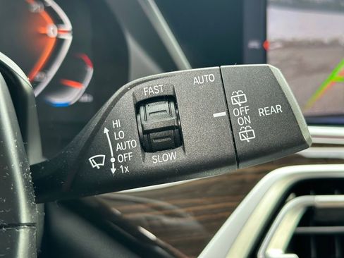 Used 2021 BMW X7 xDrive40i w/ Executive Package image 34