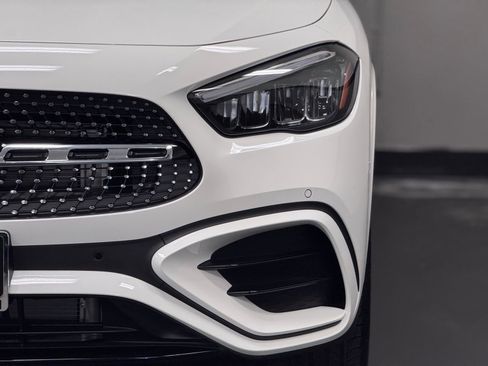 Used 2025 Mercedes-Benz GLA 250 image 8