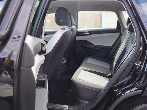 Certified 2025 Volkswagen Taos S AWD/4WD image 24
