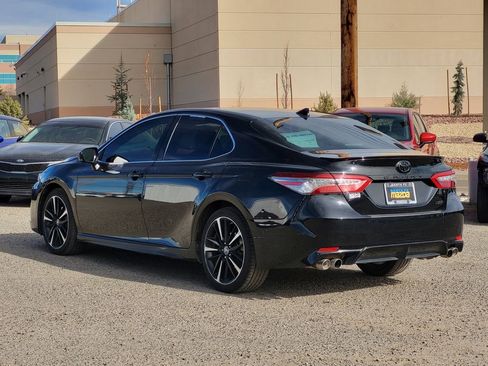 Used 2019 Toyota Camry XSE image 7