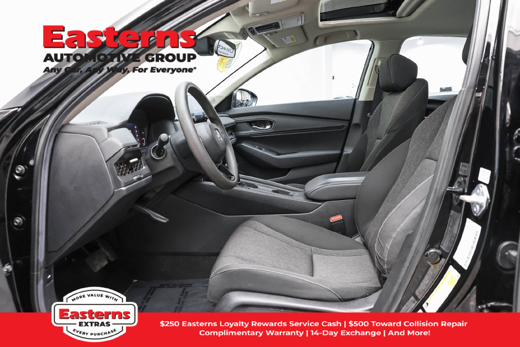 Used 2025 Honda Accord SE image 15