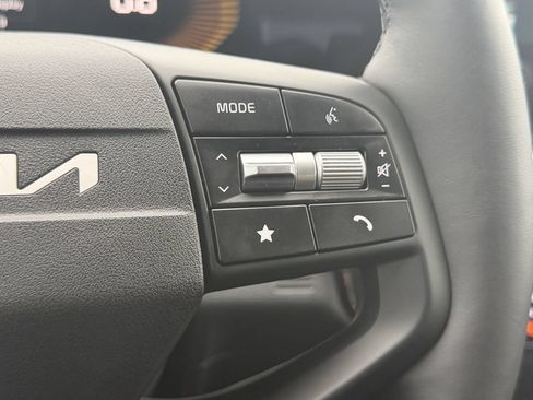 New 2026 Kia Sportage LX FWD image 31
