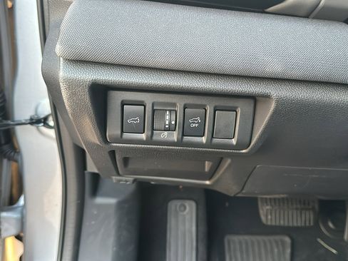 Certified 2025 Subaru Outback Premium w/ Popular Package #1A image 18