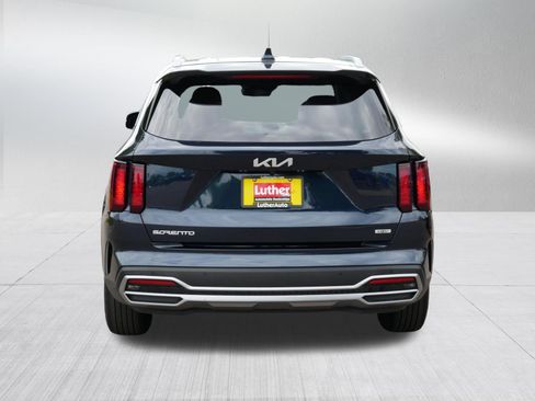 Used 2023 Kia Sorento EX FWD image 6