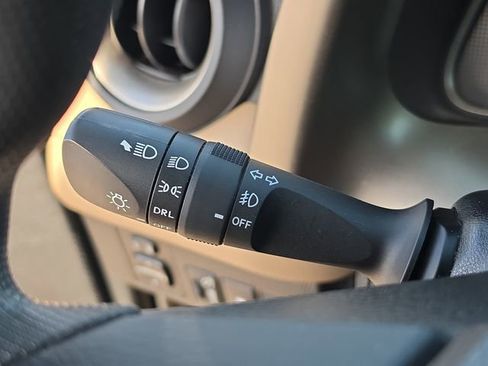 Used 2015 Toyota RAV4 XLE AWD/4WD image 22