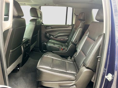 Used 2020 GMC Yukon XL SLT image 25