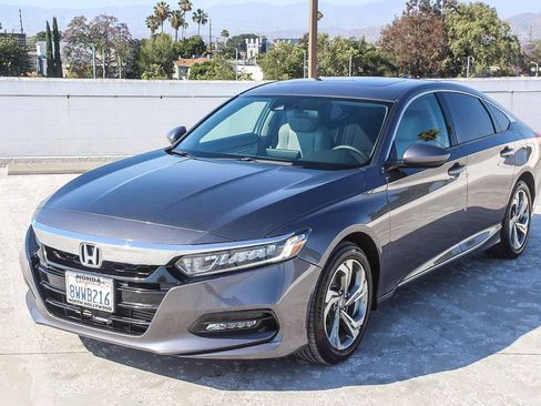 Certified 2018 Honda Accord EX image 3