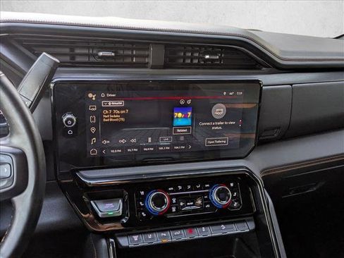 Used 2024 GMC Sierra 2500 AT4 w/ AT4 Premium Plus Package image 14