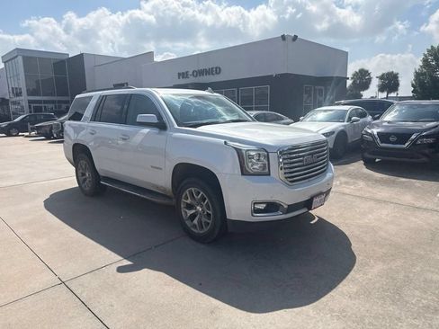Used 2020 GMC Yukon SLT w/ Value Plus Edition AWD/4WD image 3