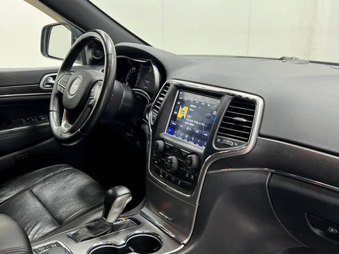 Used 2018 Jeep Grand Cherokee Limited w/ Luxury Group II AWD/4WD image 21