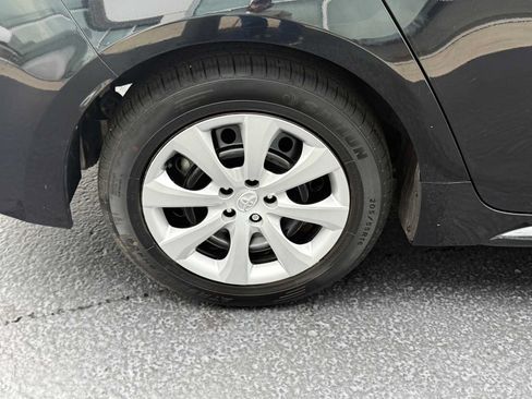Certified 2024 Toyota Corolla LE FWD image 8