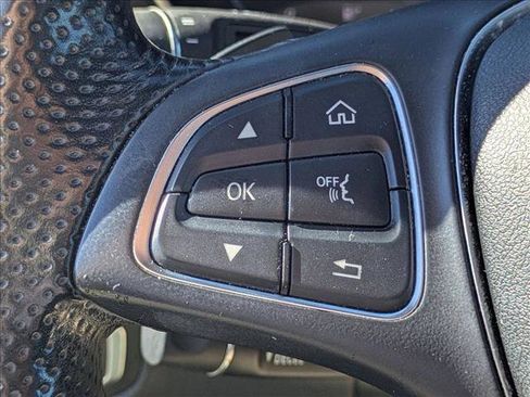 Used 2017 Mercedes-Benz GLC 300 4MATIC image 14