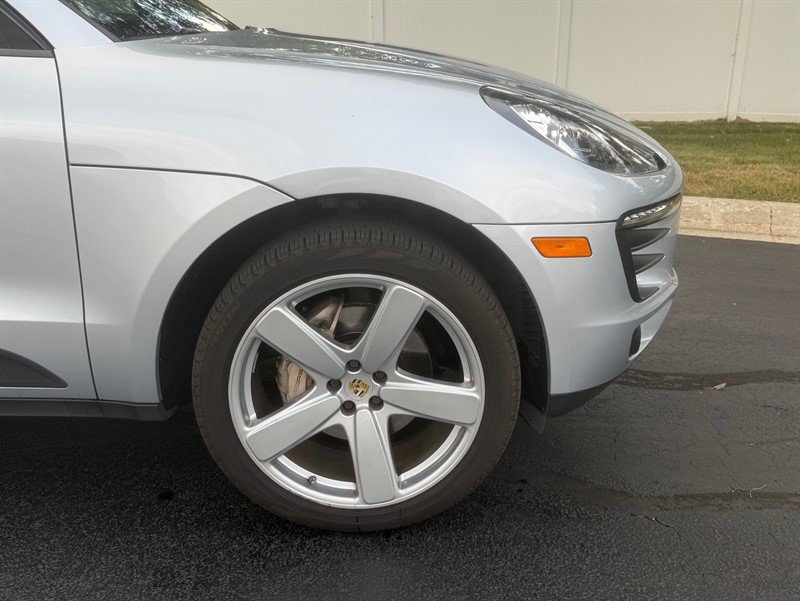 Used 2016 Porsche Macan S AWD/4WD image 33