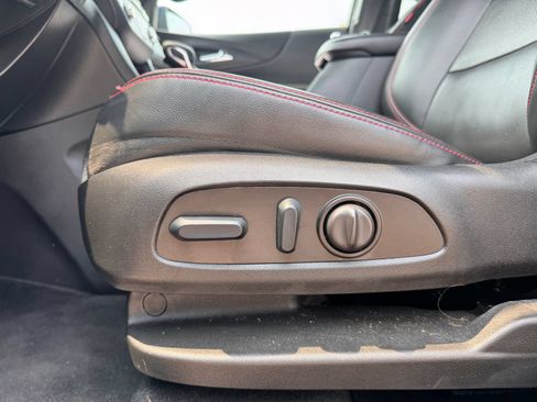 Used 2023 Chevrolet Equinox RS w/ RS Leather Package FWD image 32