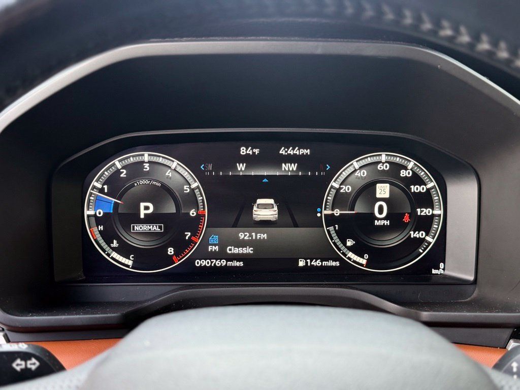 Used 2022 Mitsubishi Outlander SEL AWD/4WD image 4