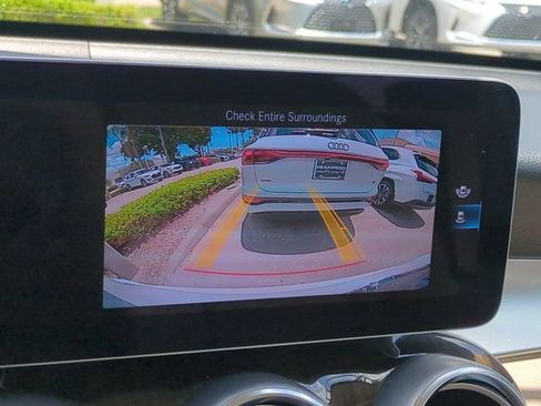 Used 2020 Mercedes-Benz GLC 300 image 18