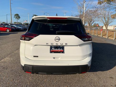 New 2026 Nissan Rogue S image 5
