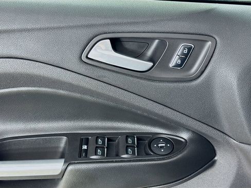 Used 2015 Ford Escape SE w/ Equipment Group 201A FWD image 22