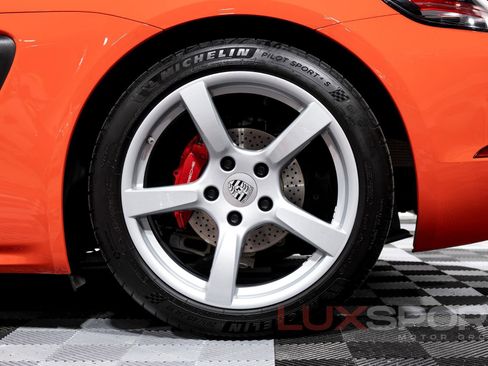 Used 2018 Porsche 718 Cayman S image 7