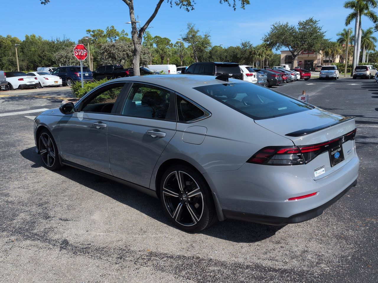 Used 2023 Honda Accord Sport image 6