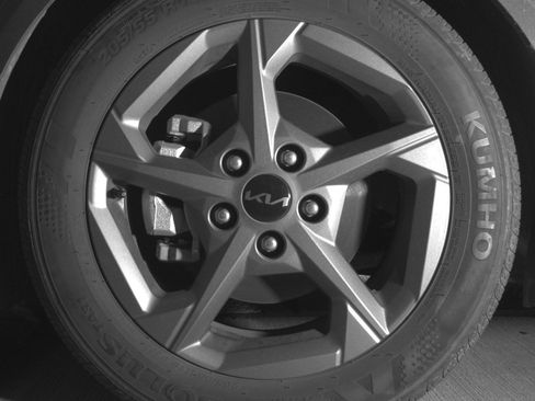 Used 2025 Kia K4 FWD image 12