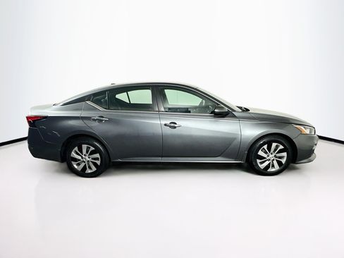 Used 2020 Nissan Altima 2.5 S FWD image 10
