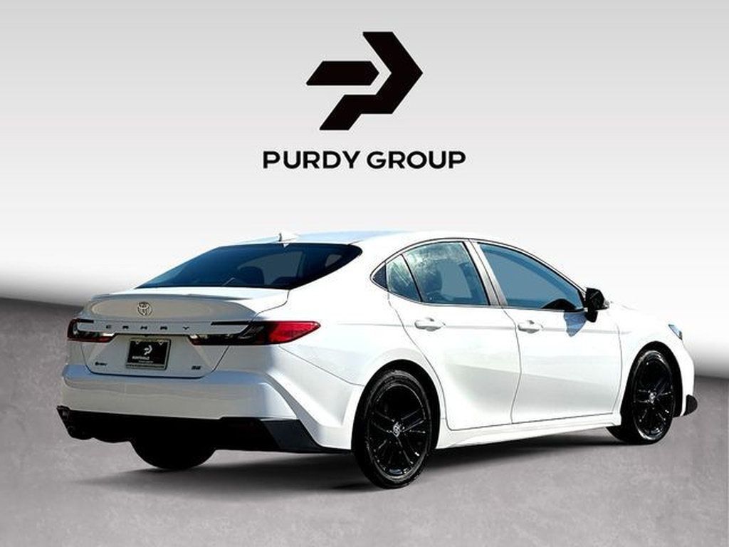 Used 2025 Toyota Camry SE FWD image 8