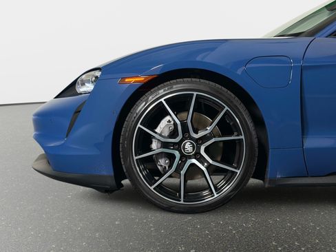 Used 2023 Porsche Taycan RWD image 16