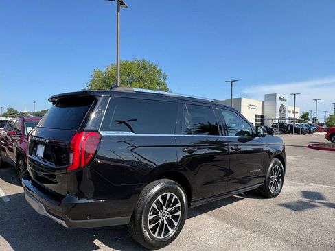 Used 2025 Ford Expedition Platinum AWD/4WD image 7