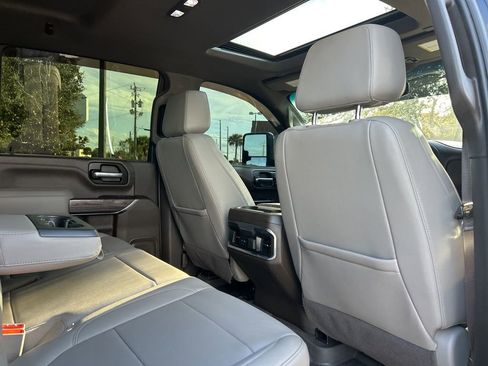 Used 2022 Chevrolet Silverado 2500 LTZ image 56