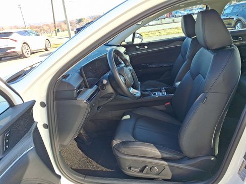 Used 2025 Kia K5 EX image 13