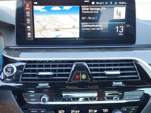 Used 2021 BMW 530i xDrive w/ Premium Package AWD/4WD image 15