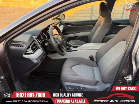 Used 2019 Toyota Camry LE w/ Convenience Package FWD image 14