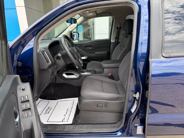 Used 2023 Nissan Frontier SV w/ Tow Package AWD/4WD image 10