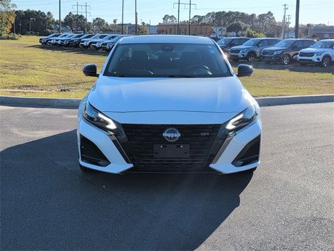 Used 2023 Nissan Altima 2.0 SR image 8