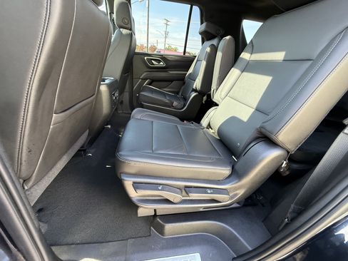 Used 2021 Chevrolet Tahoe Z71 w/ Z71 Signature Package image 31