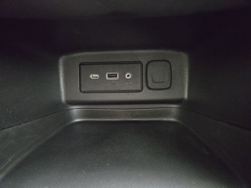 Certified 2024 Chevrolet Equinox LT FWD image 27