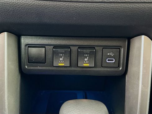 Used 2023 Toyota Corolla Cross XLE FWD image 20