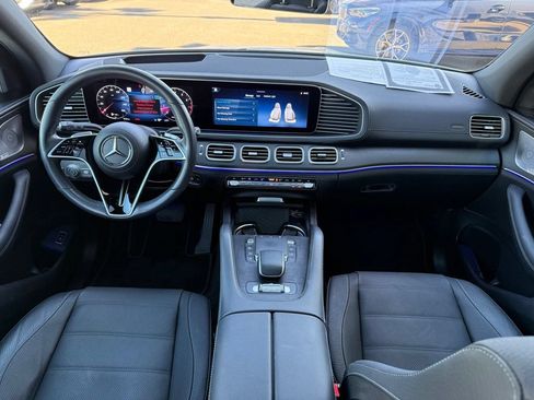 Used 2024 Mercedes-Benz GLE 450 4MATIC image 11