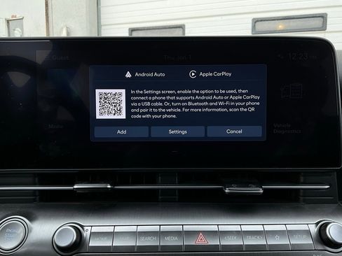 Used 2025 Hyundai Kona SEL image 30