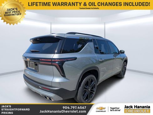 New 2026 Chevrolet Traverse LT w/ Enhanced Driving Package FWD image 3