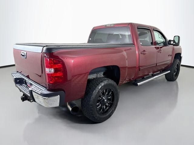 Used 2013 Chevrolet Silverado 2500 LTZ w/ LTZ Plus Package AWD/4WD image 7