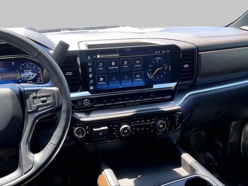 Used 2025 Chevrolet Silverado 2500 High Country w/ High Country Premium Package AWD/4WD image 7