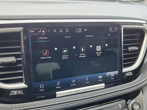 Used 2022 Chrysler Pacifica Touring-L w/ S Appearance Package image 24